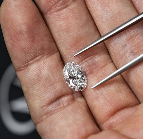 Os 5 Cs dos Diamantes de Laboratório: Qualidade em Cada Detalhe